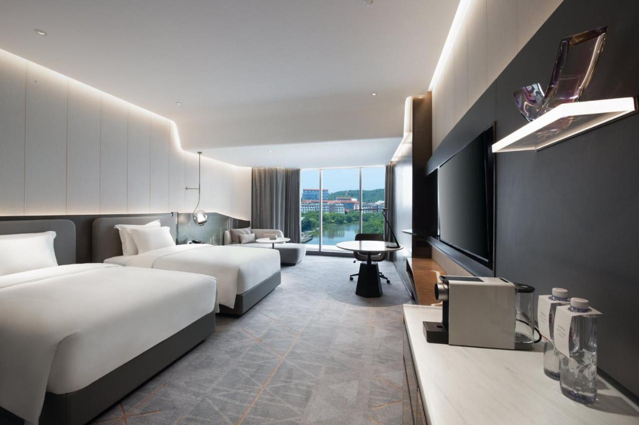Crowne Plaza Wuhan Optics Valley By Ihg Exteriör bild