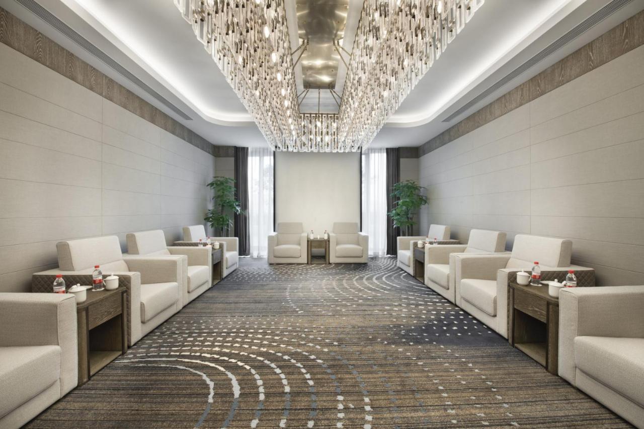 Crowne Plaza Wuhan Optics Valley By Ihg Exteriör bild