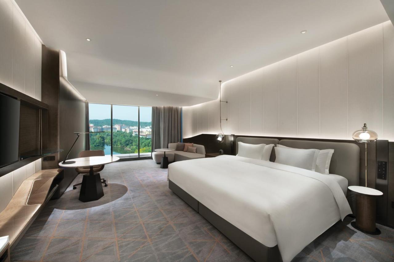Crowne Plaza Wuhan Optics Valley By Ihg Exteriör bild