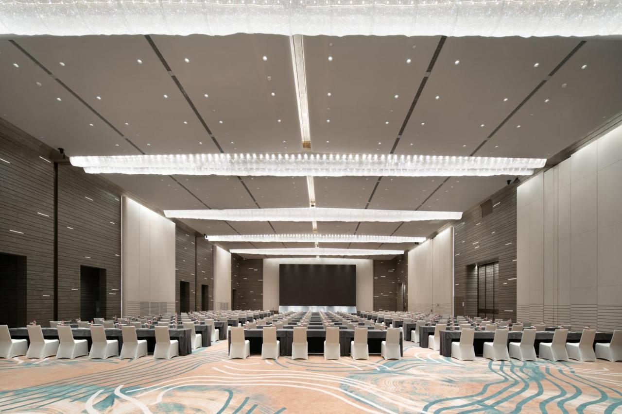 Crowne Plaza Wuhan Optics Valley By Ihg Exteriör bild