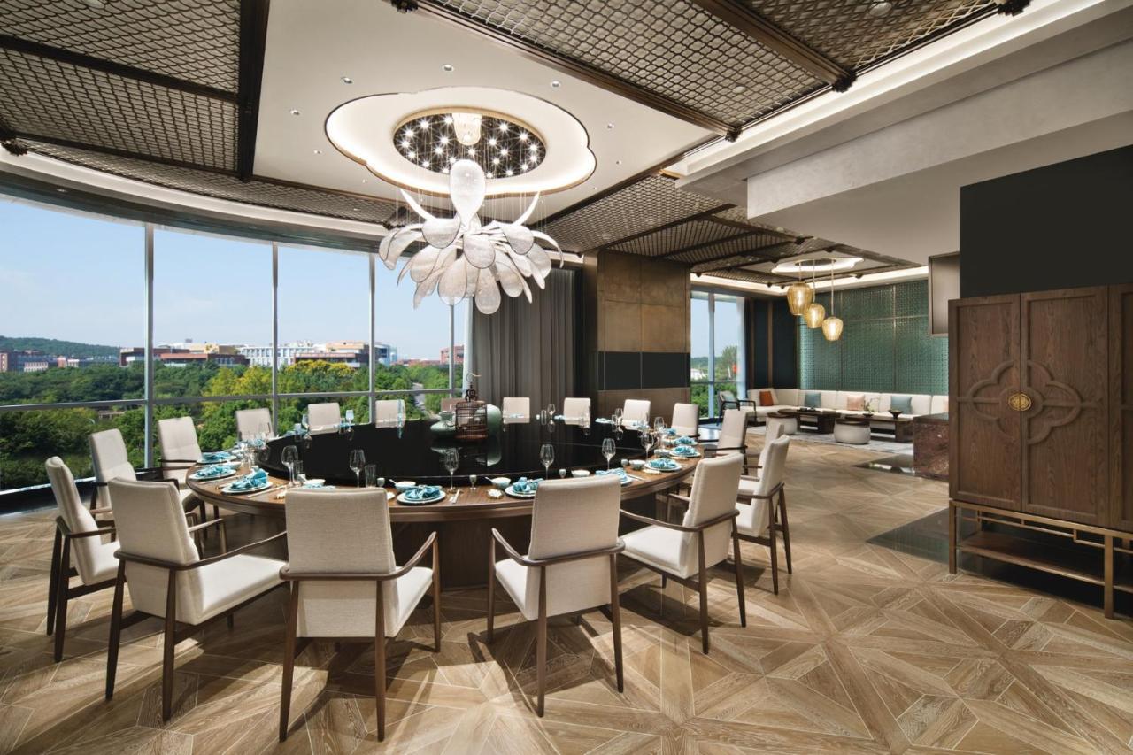 Crowne Plaza Wuhan Optics Valley By Ihg Exteriör bild