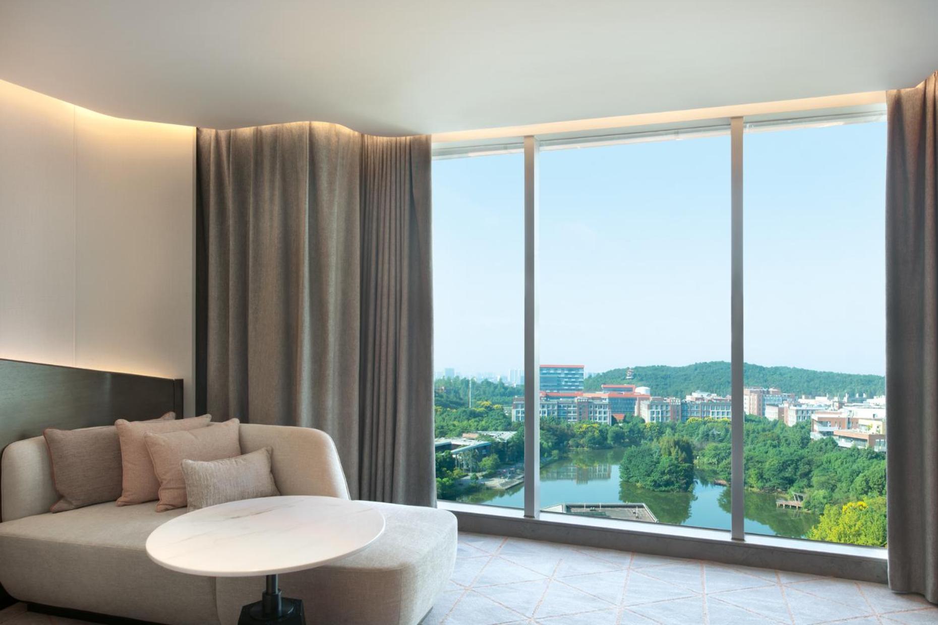 Crowne Plaza Wuhan Optics Valley By Ihg Exteriör bild