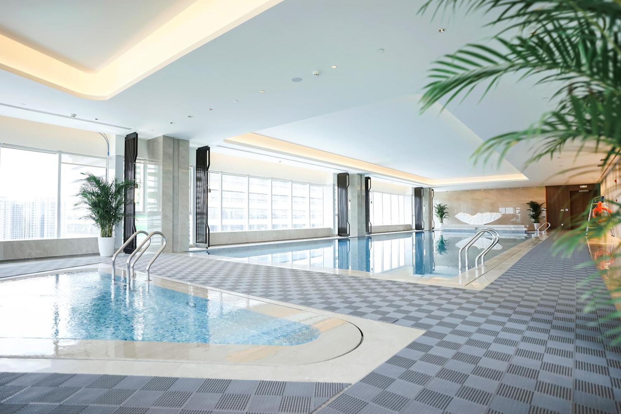 Crowne Plaza Wuhan Optics Valley By Ihg Exteriör bild